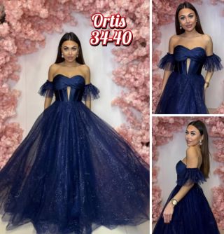 💙Novinka 💙 Nádherný tmavě modrý model Ortis je jako stvořený pro ty, které chtějí na maturitním plese opravdu zazářit. 💫...